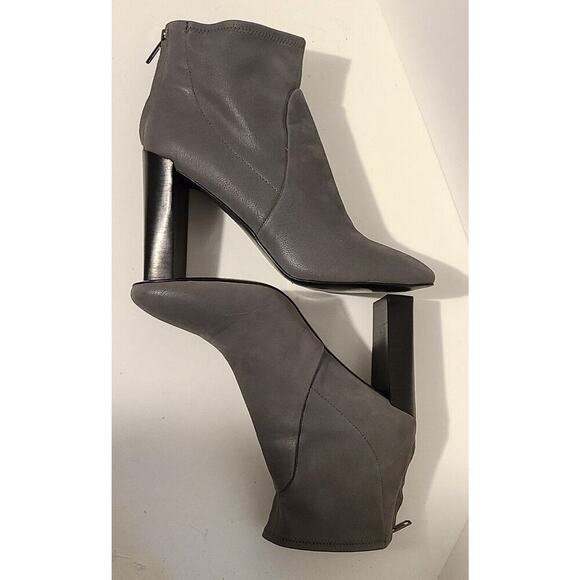 BANANA REPUBLIC URBAN GRAY HANNAH SOCK BOOT BOOTIE BACK ZIP GRAY SIZE 9 1/2 M - Picture 3 of 9
